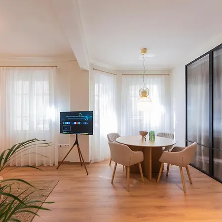 Apartment White Lotus By Halu!